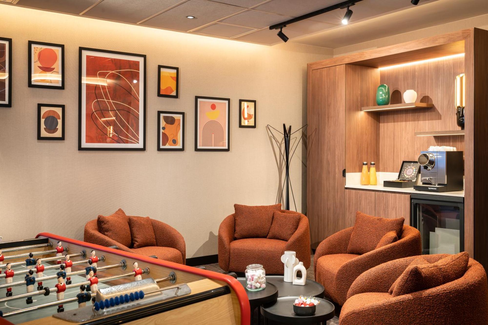 Novotel Paris La Defense Нантер Екстериор снимка