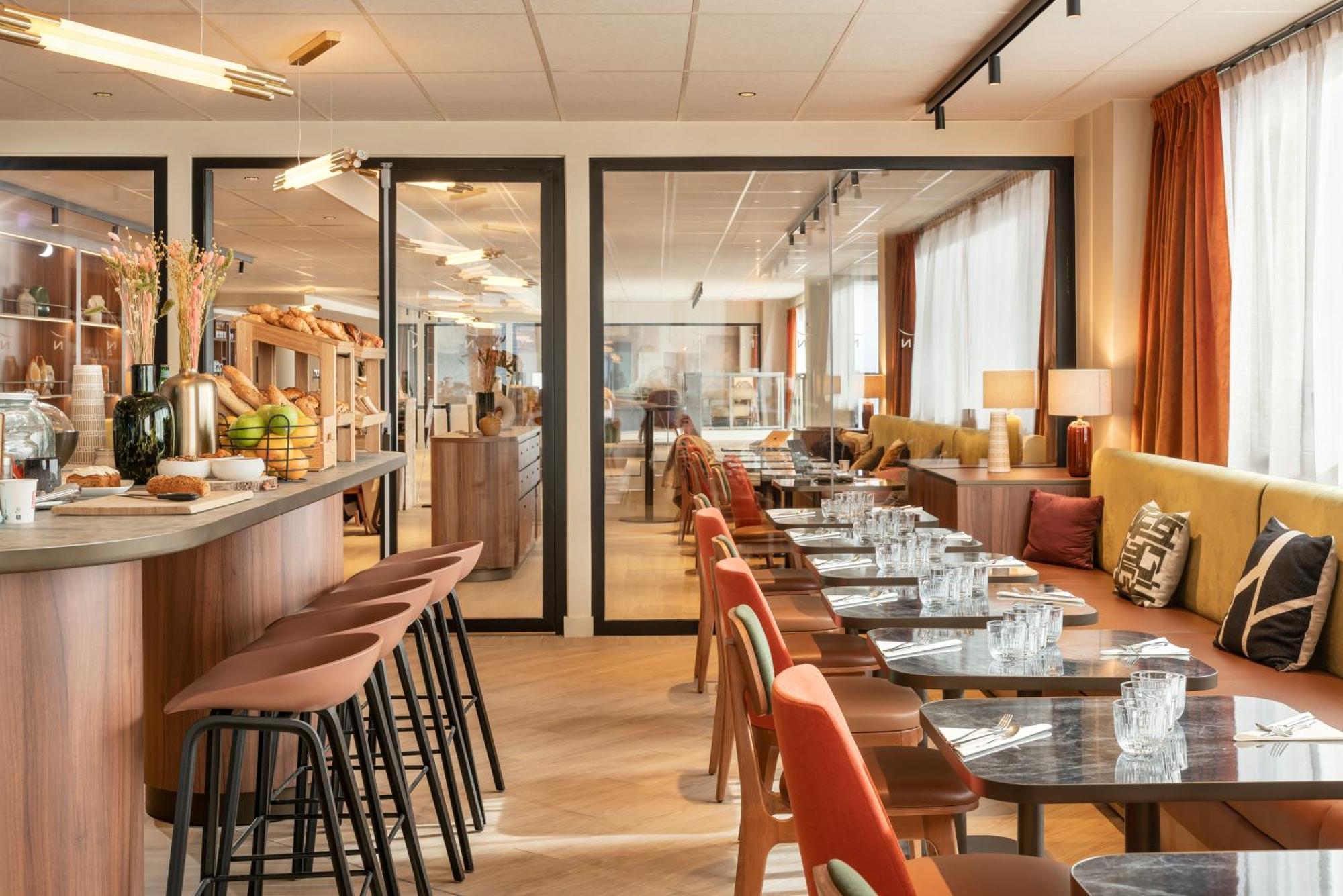 Novotel Paris La Defense Нантер Екстериор снимка