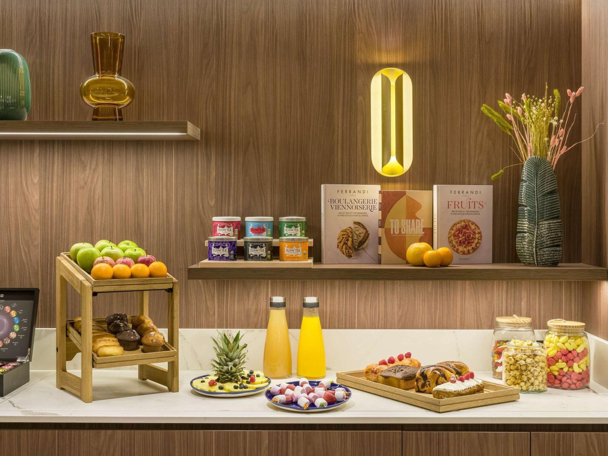 Novotel Paris La Defense Нантер Екстериор снимка